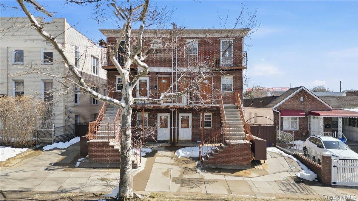 3544 -3546 Laconia Avenue Property Photo 1