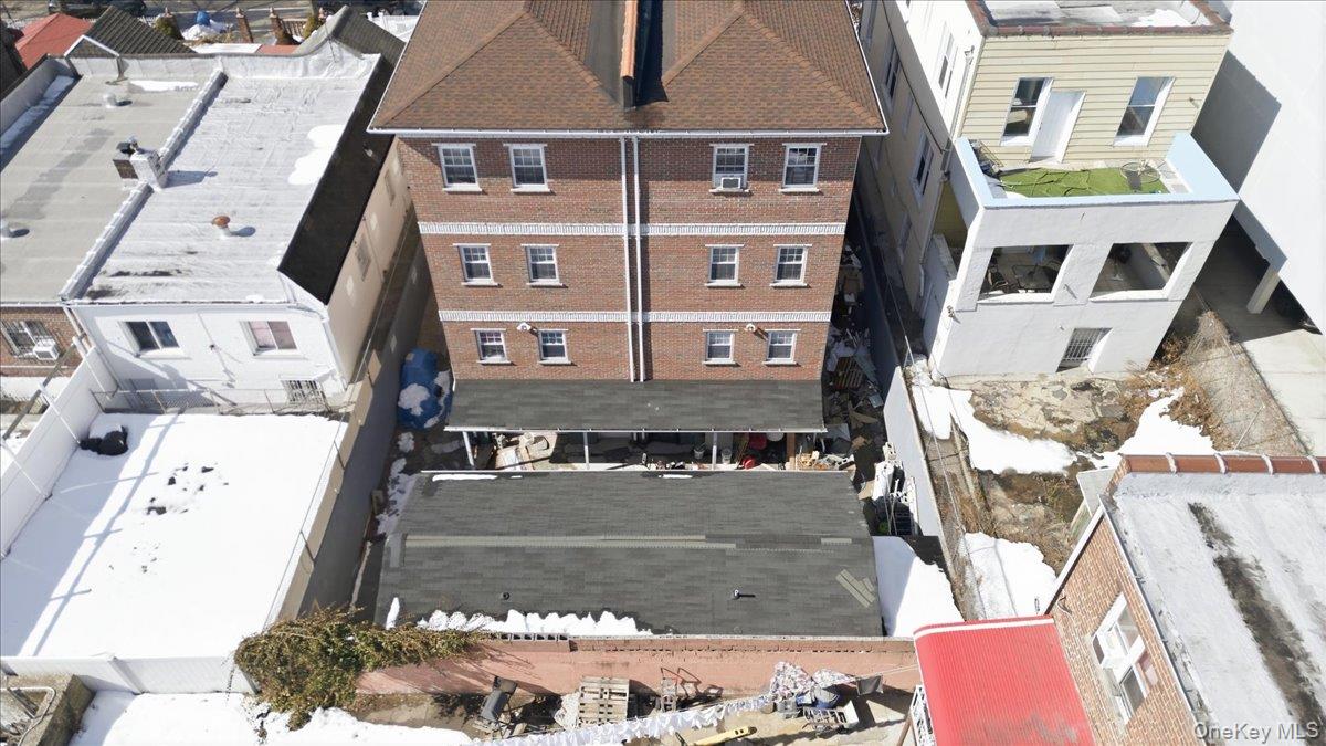 3544 -3546 Laconia Avenue Property Photo 5