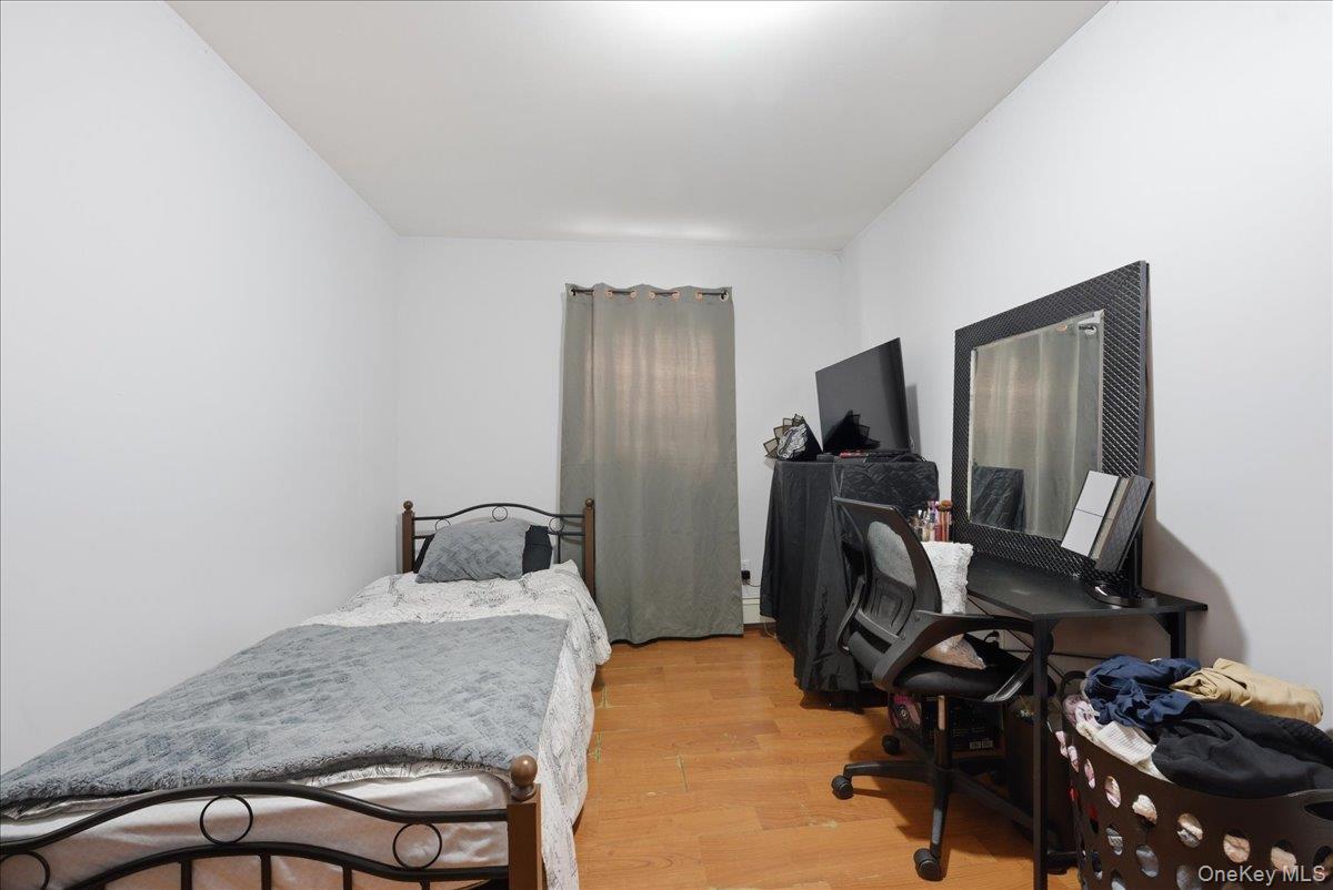 3544 -3546 Laconia Avenue Property Photo 10