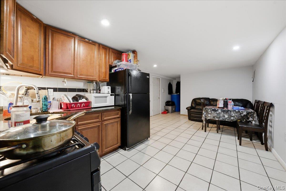 3544 -3546 Laconia Avenue Property Photo 15