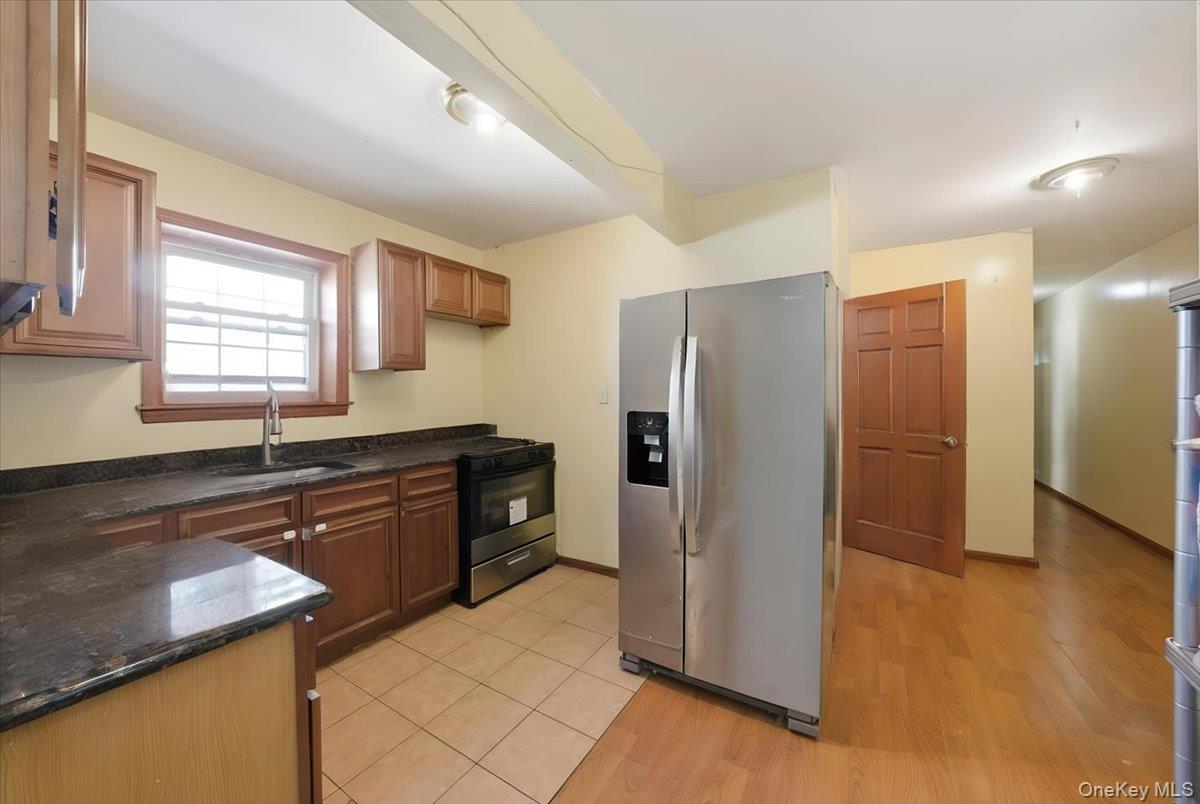 3544 -3546 Laconia Avenue Property Photo 23
