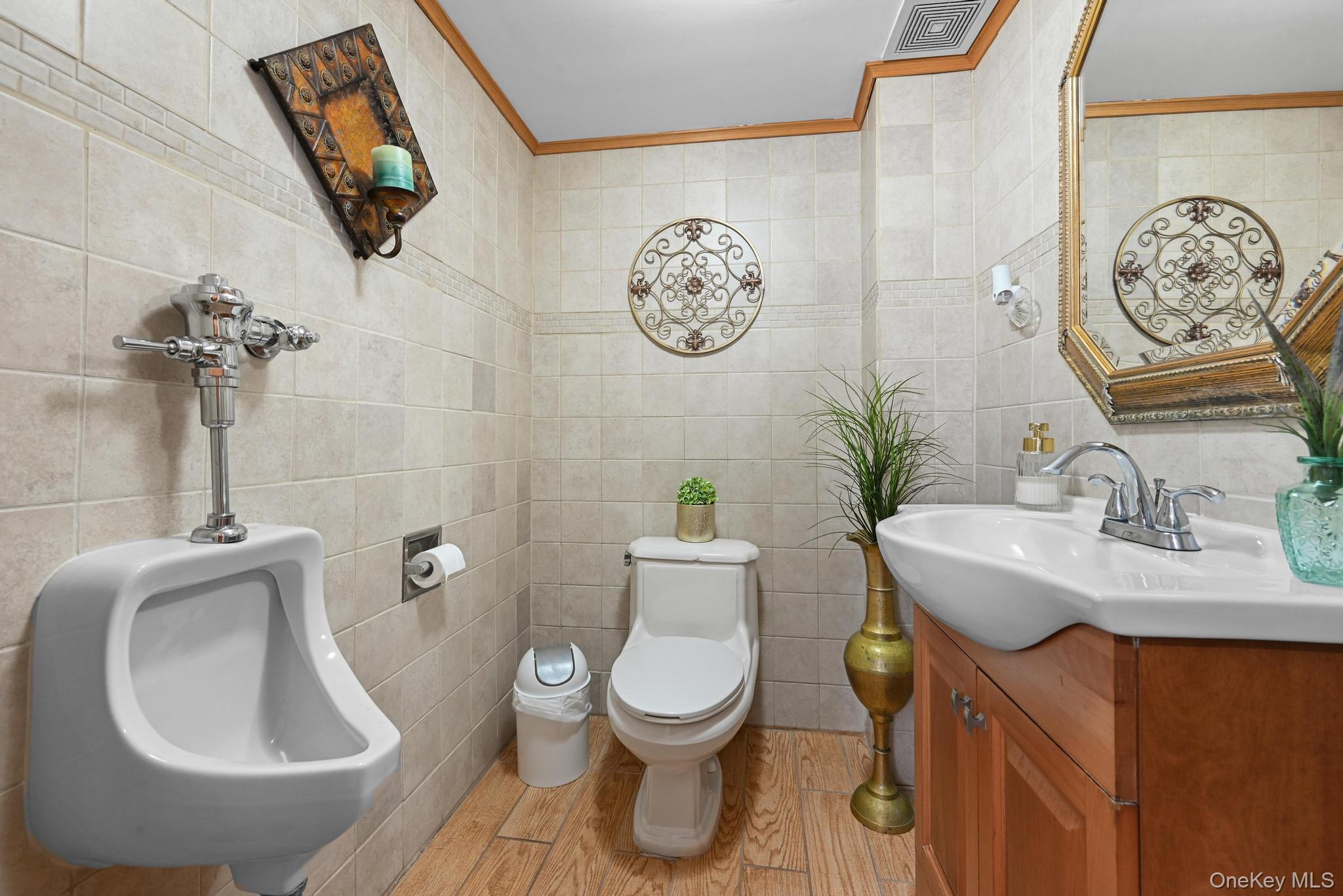 54 Chestnut Street Property Photo 17