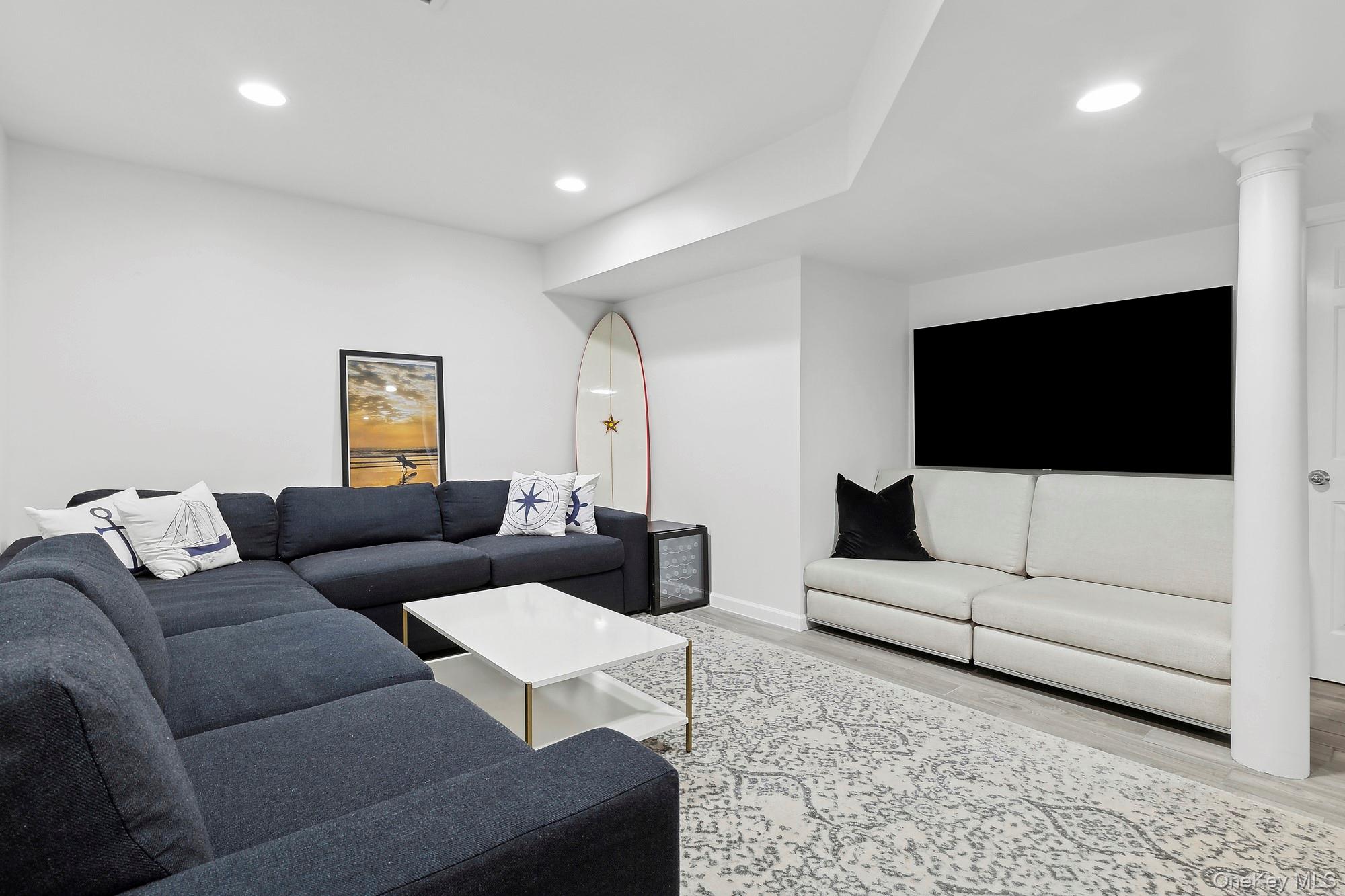 5 Cowhill Lane Property Photo 15