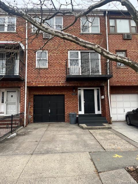 6512 Maurice Avenue Property Photo 1