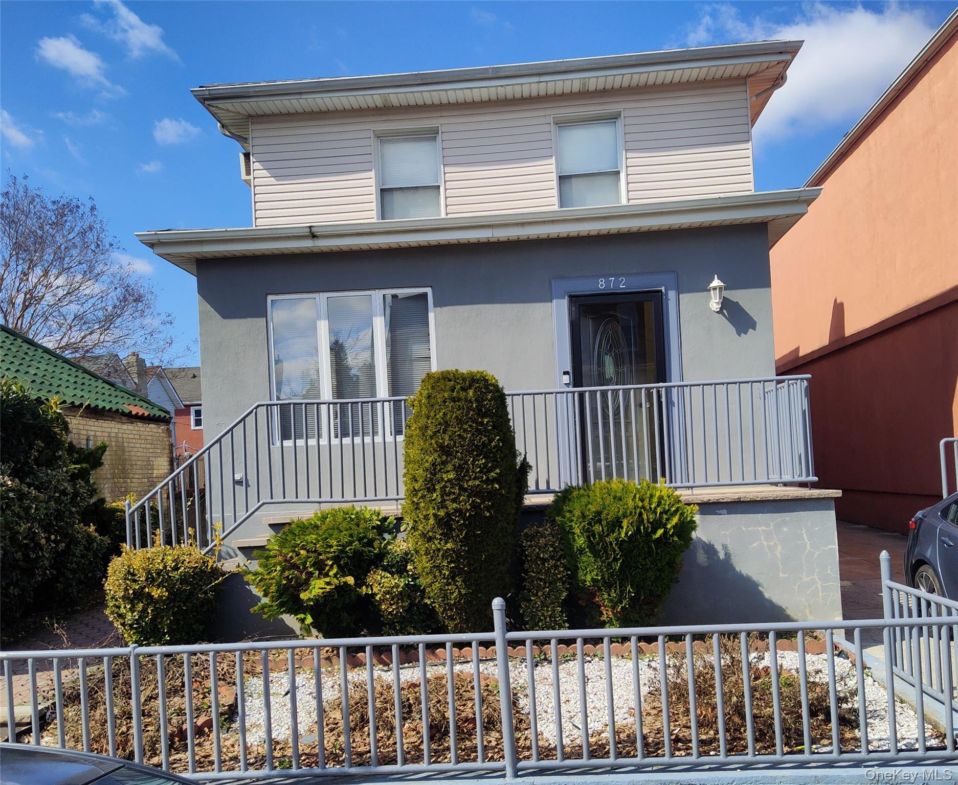 872 E 48th Street Property Photo 1
