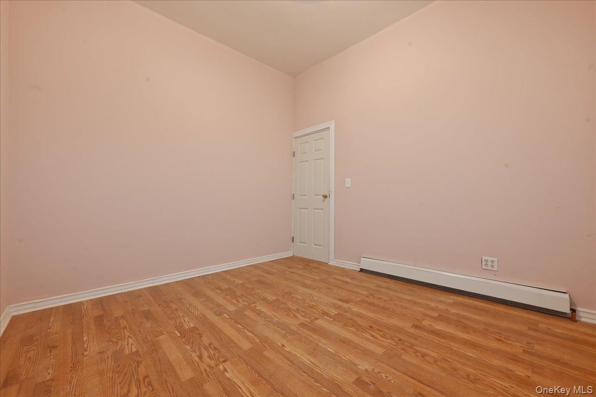 12610 Jamaica Avenue Property Photo 10