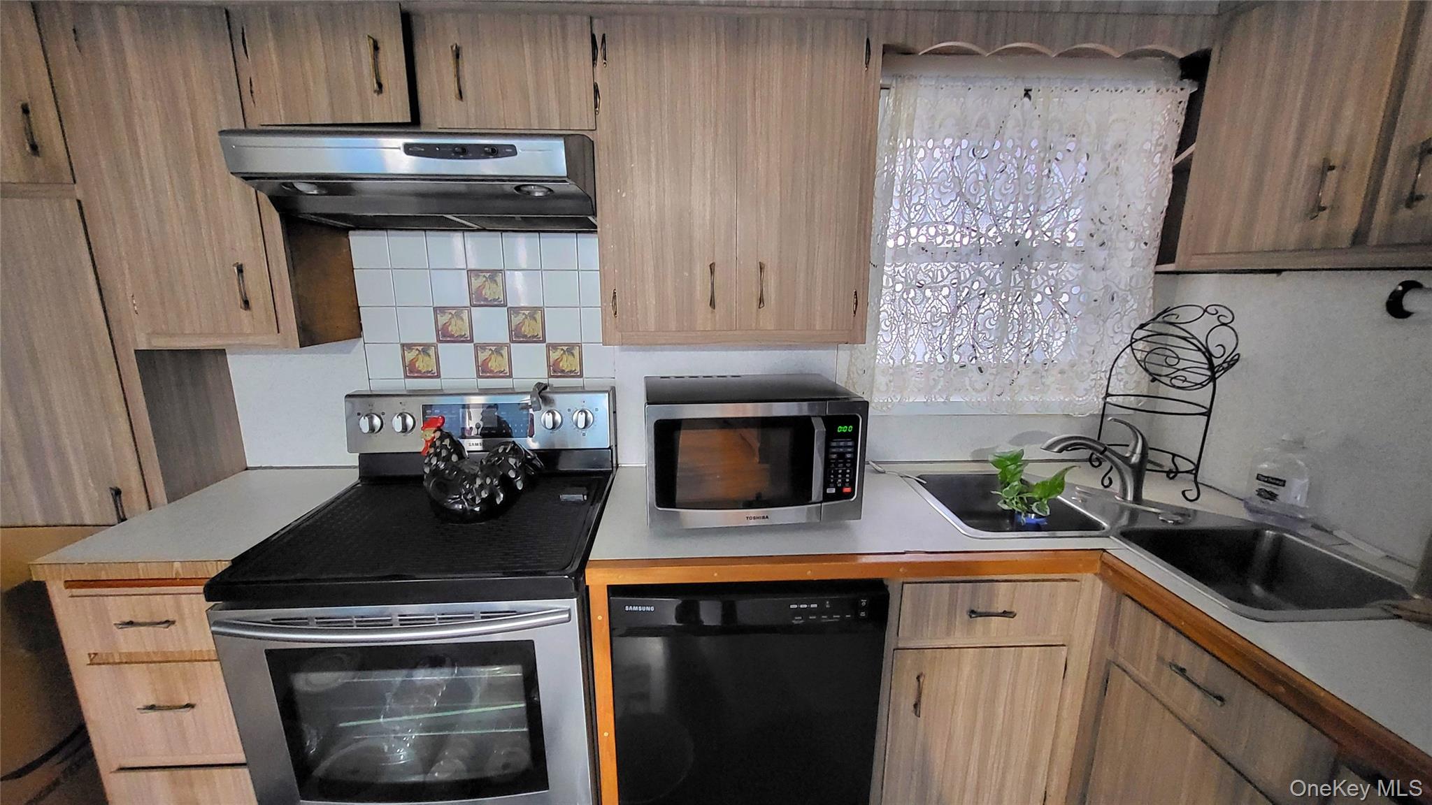 1 Lawrence Road Property Photo 10