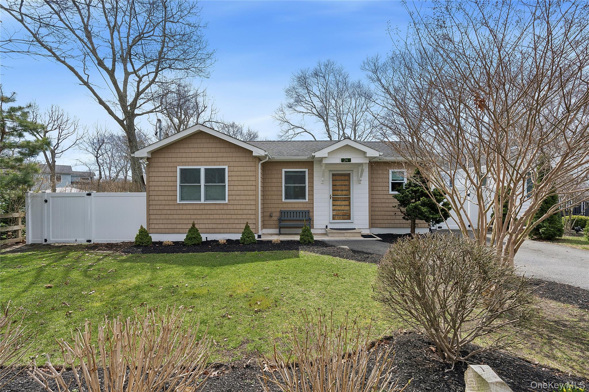 24 Woodridge Road Property Photo 3