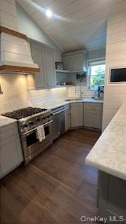 24 Woodridge Road Property Photo 17