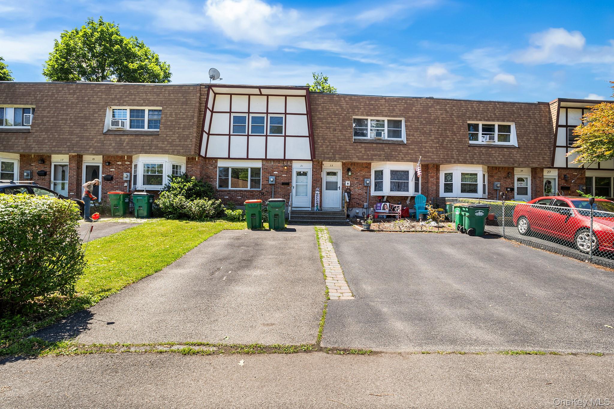 21 Roundtree Court Property Photo 1