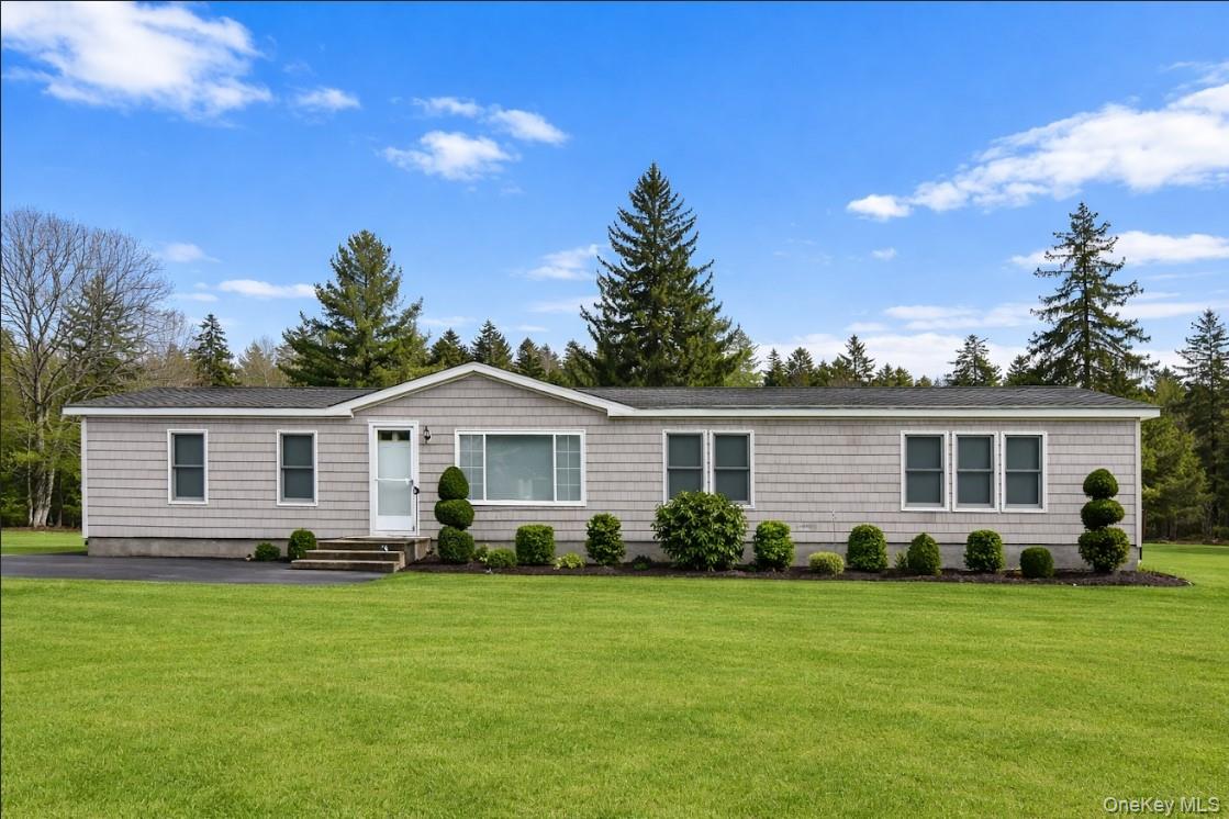 698 Cooley Road Property Photo 3