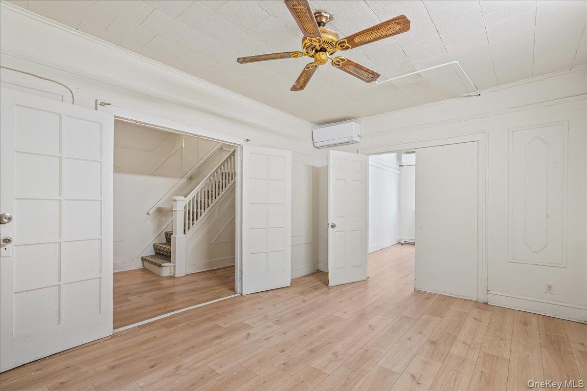 9744 81st Street Property Photo 6