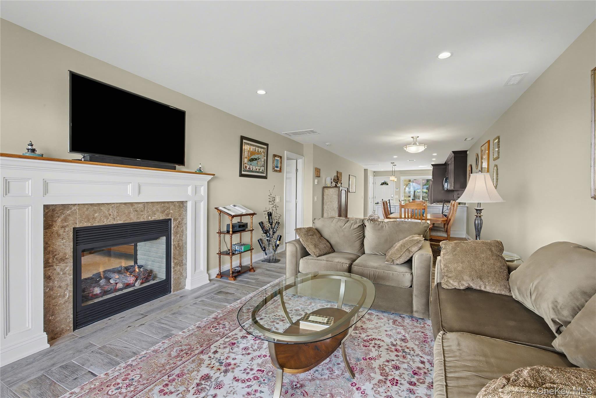 805 Bluffs Drive 805 Property Photo 14
