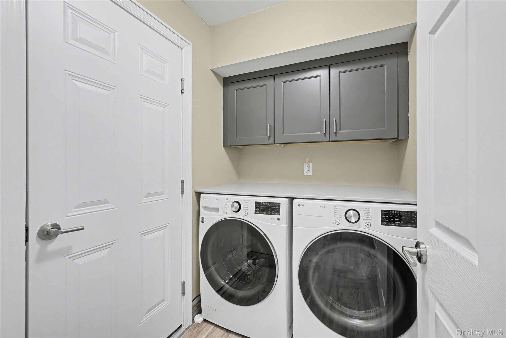805 Bluffs Drive 805 Property Photo 22