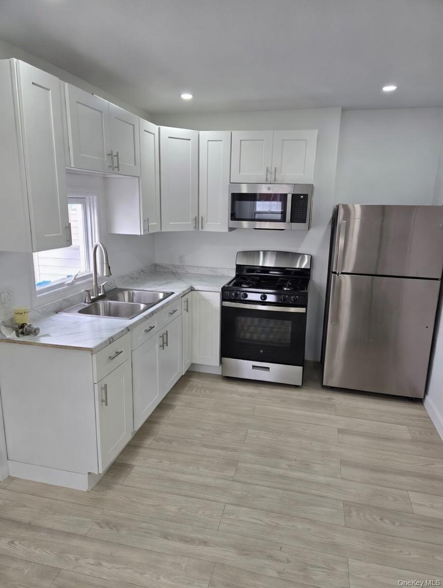 267 Morris Avenue Property Photo 7