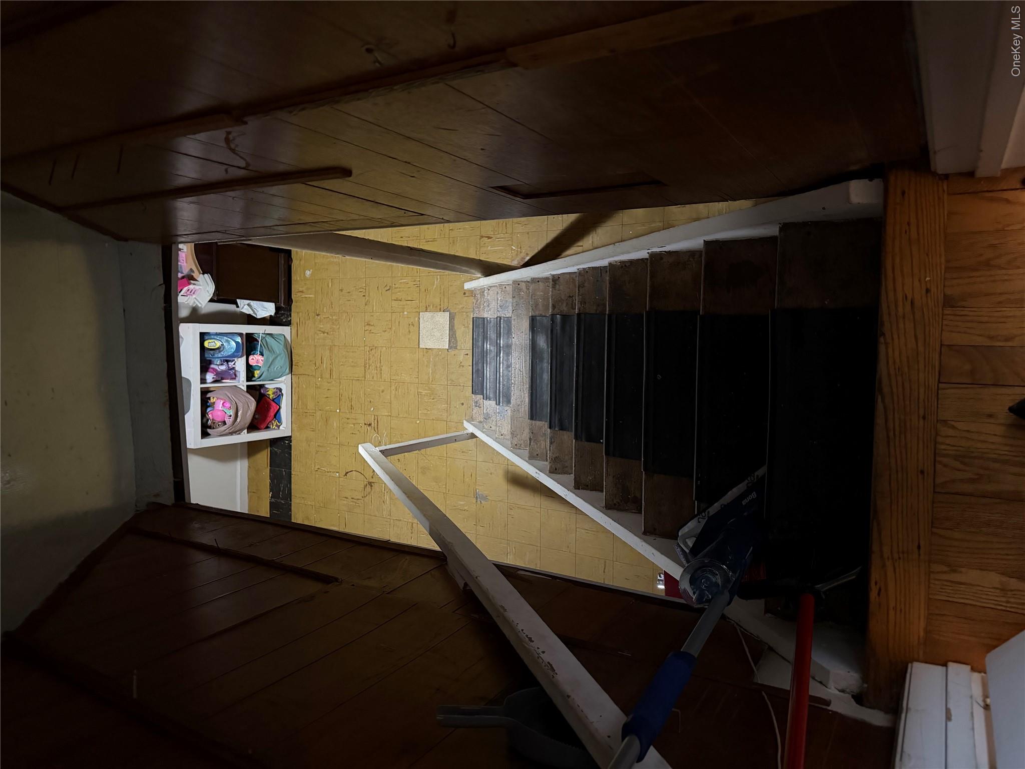 30 Eastwood Boulevard Property Photo 10