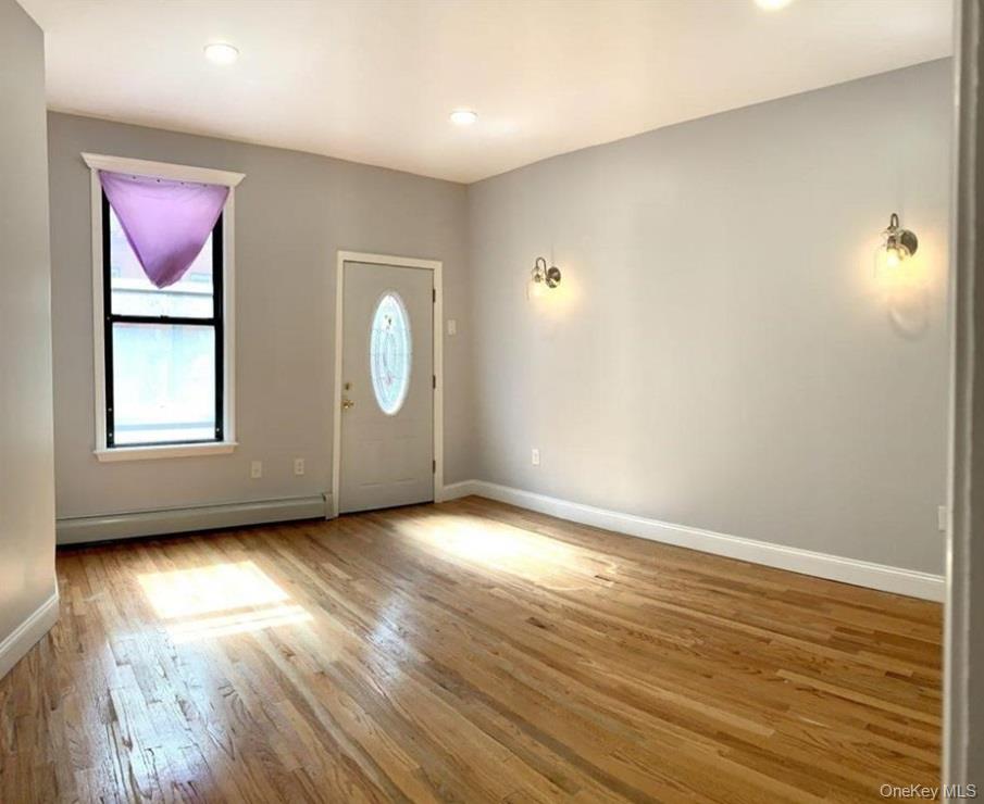 2301 Bathgate Avenue Property Photo 12