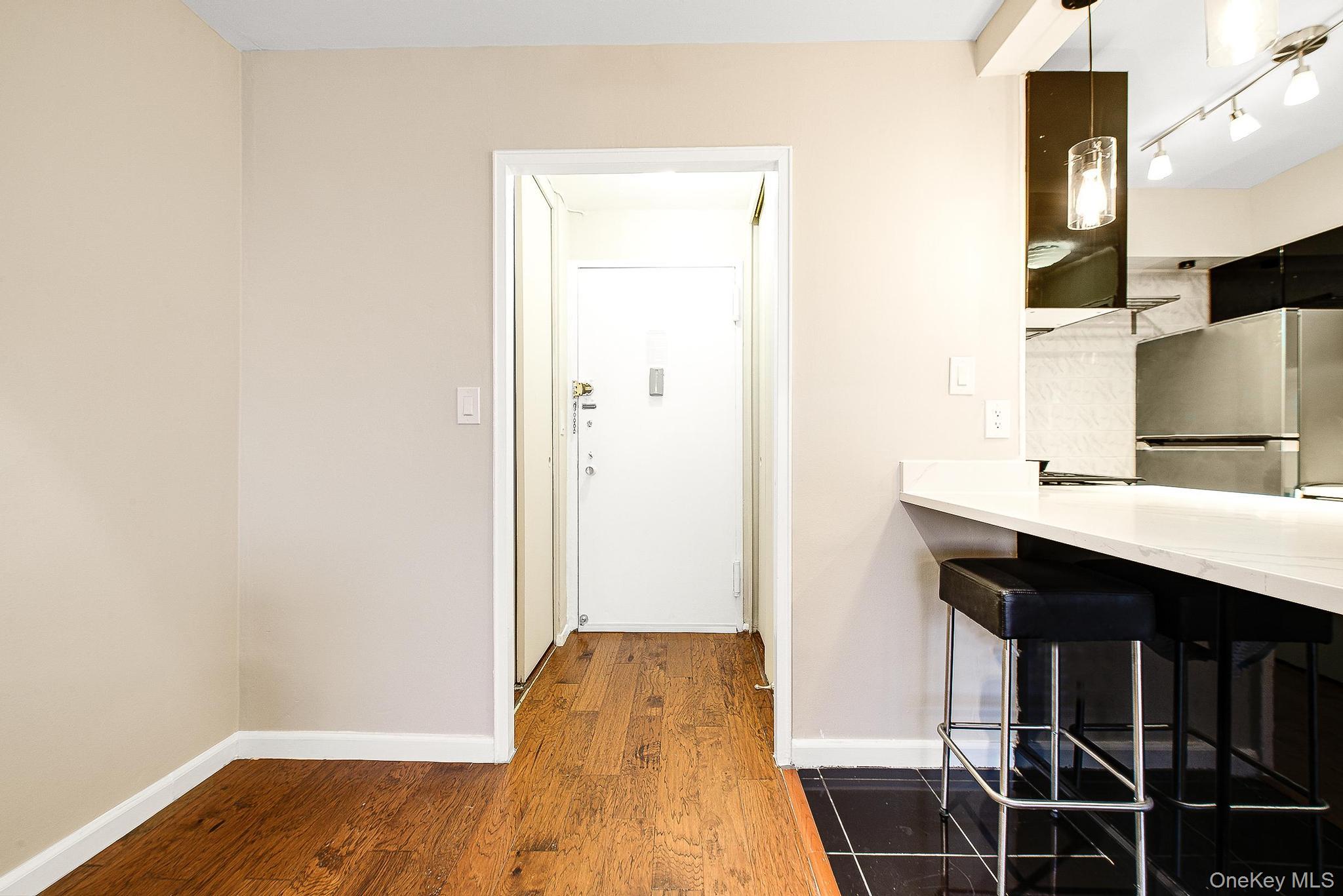 70-25 Yellowstone Boulevard 14o Property Photo 3