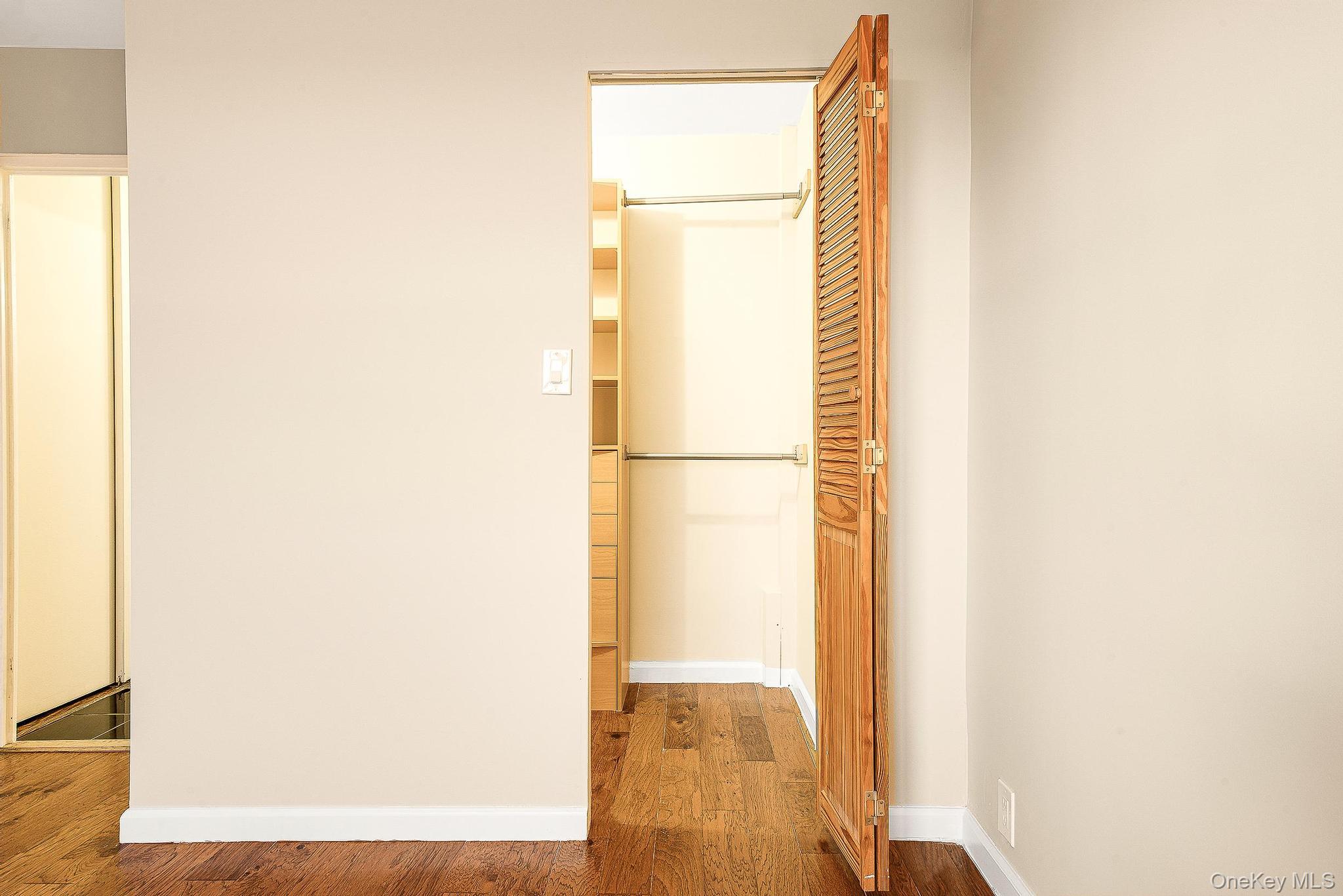 70-25 Yellowstone Boulevard 14o Property Photo 16