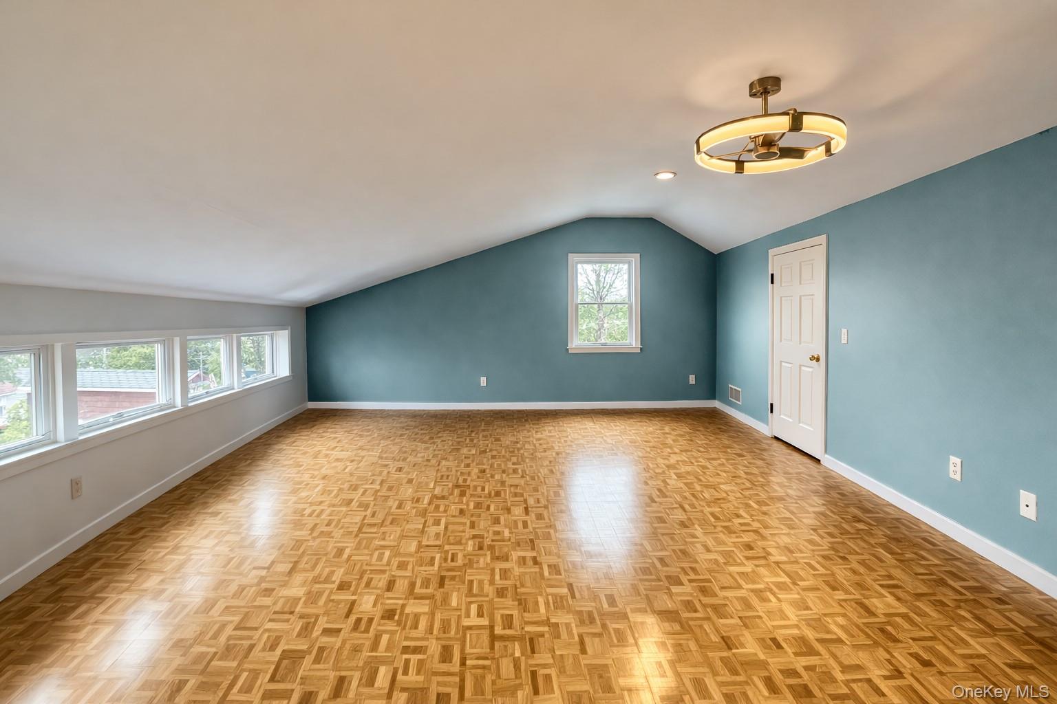 205 Pine Avenue Property Photo 19