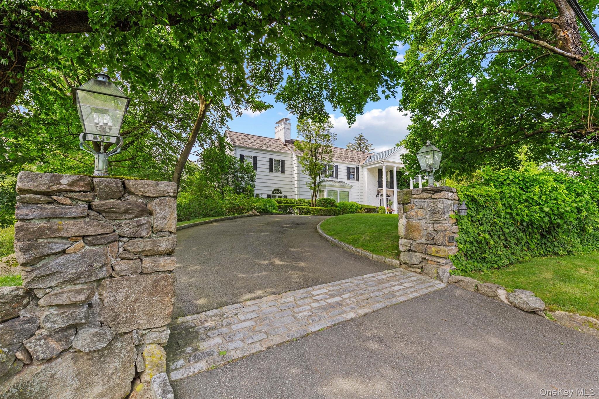 25 Stratford Road Property Photo 3