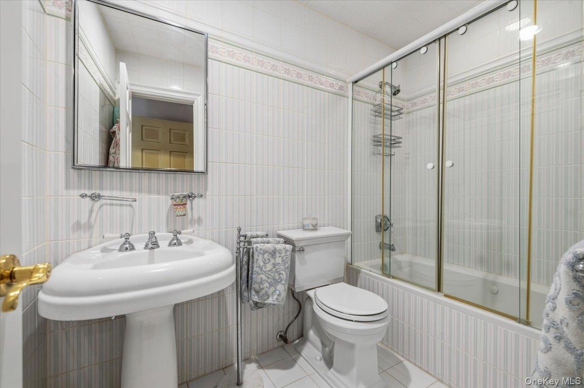 10 Overbrook Lane Property Photo 22