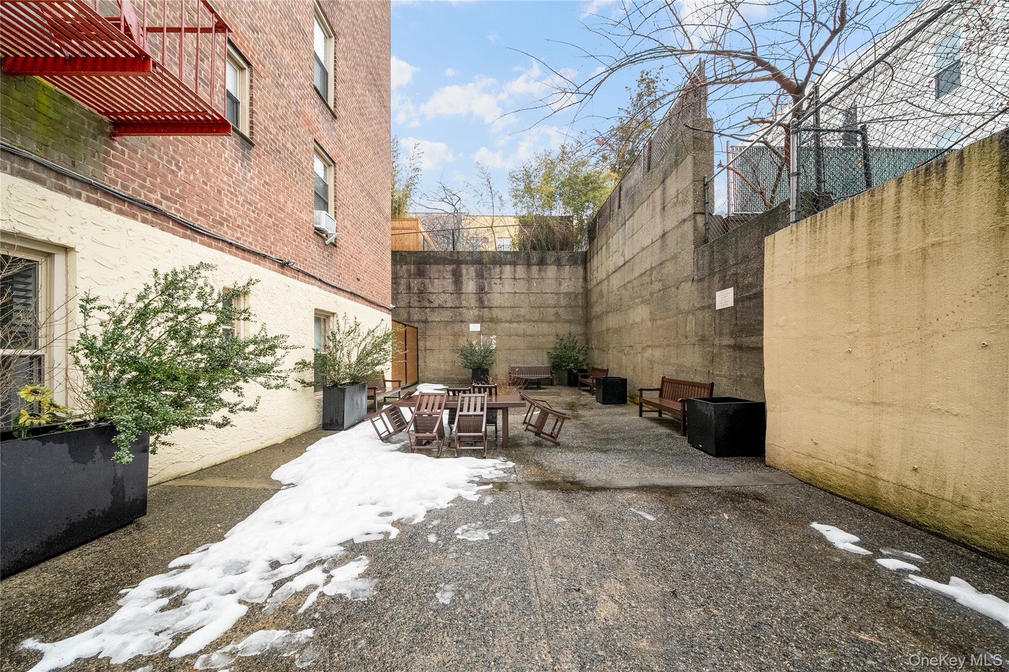 67-25 Clyde Street 3m Property Photo 17