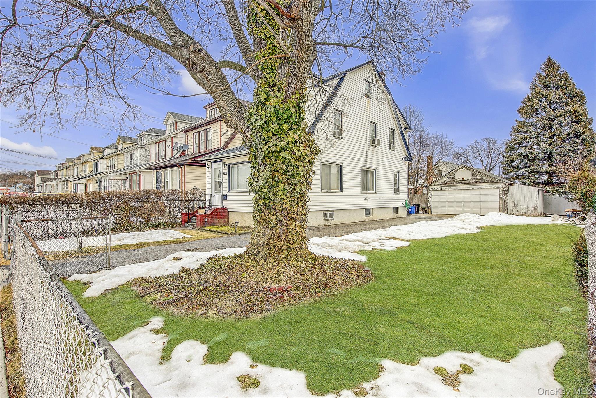 8931a 220th Street Property Photo 1