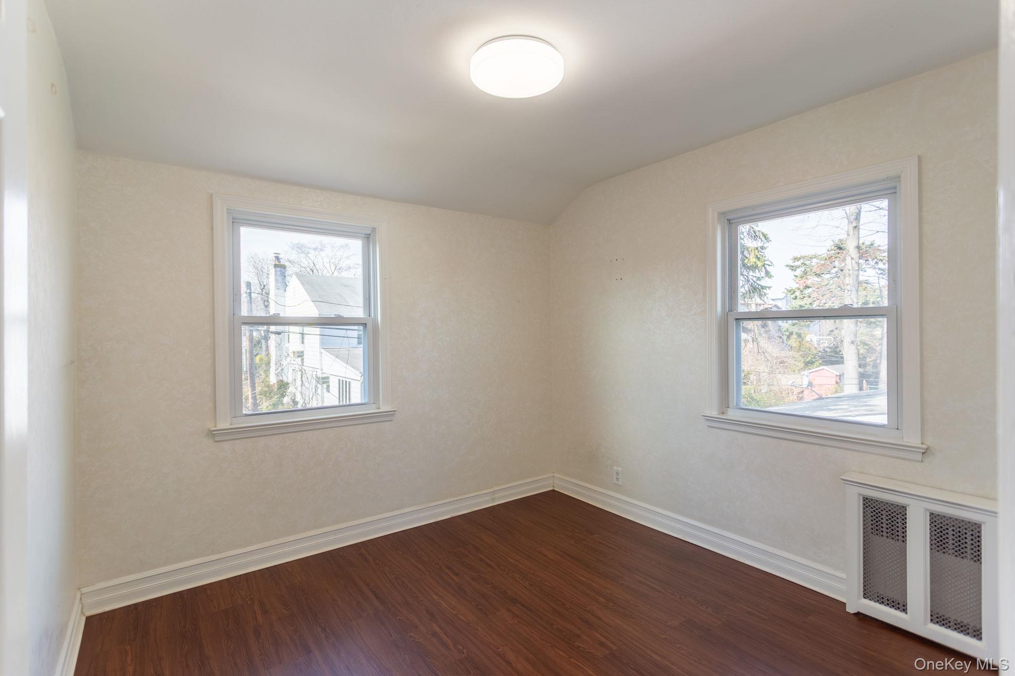 85-32 213th Street Property Photo 16