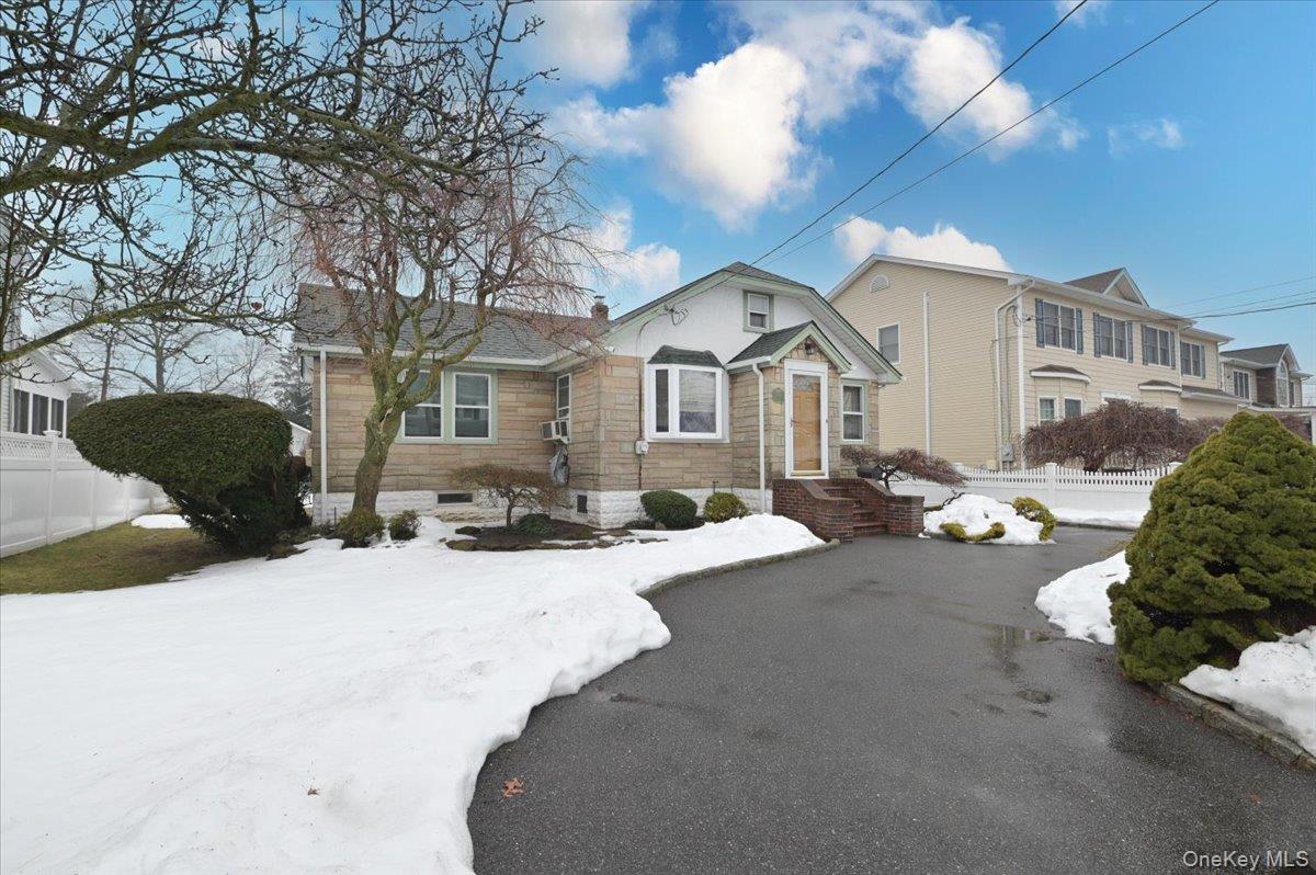 2016 Abbot Avenue Property Photo 4