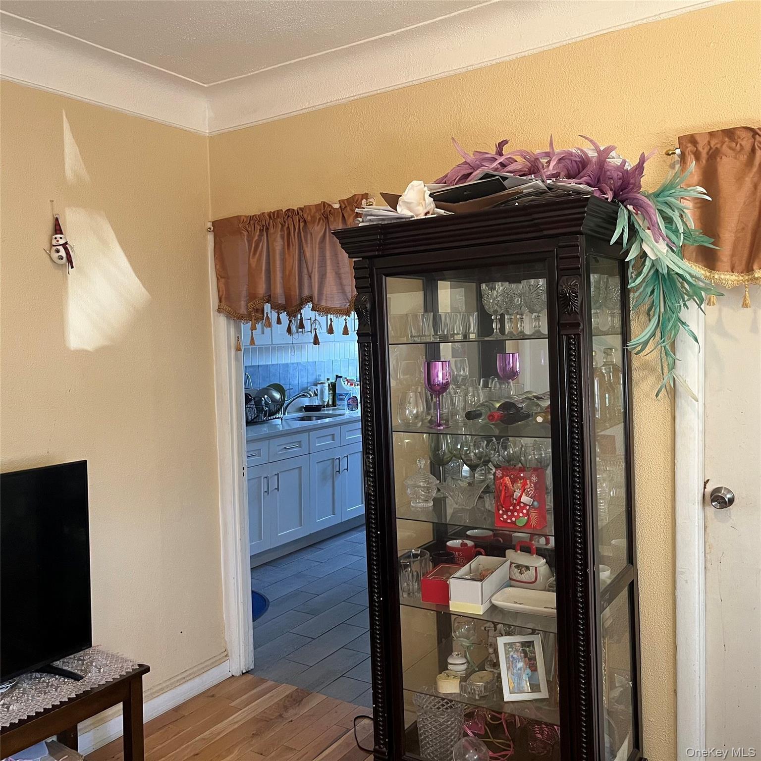 13401 Liberty Avenue Property Photo 20