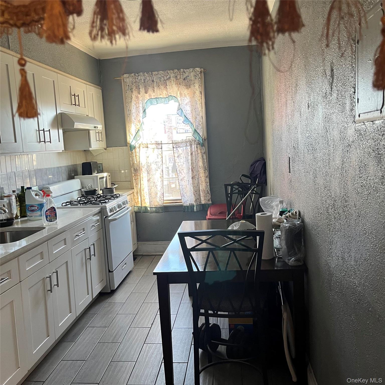 13401 Liberty Avenue Property Photo 21