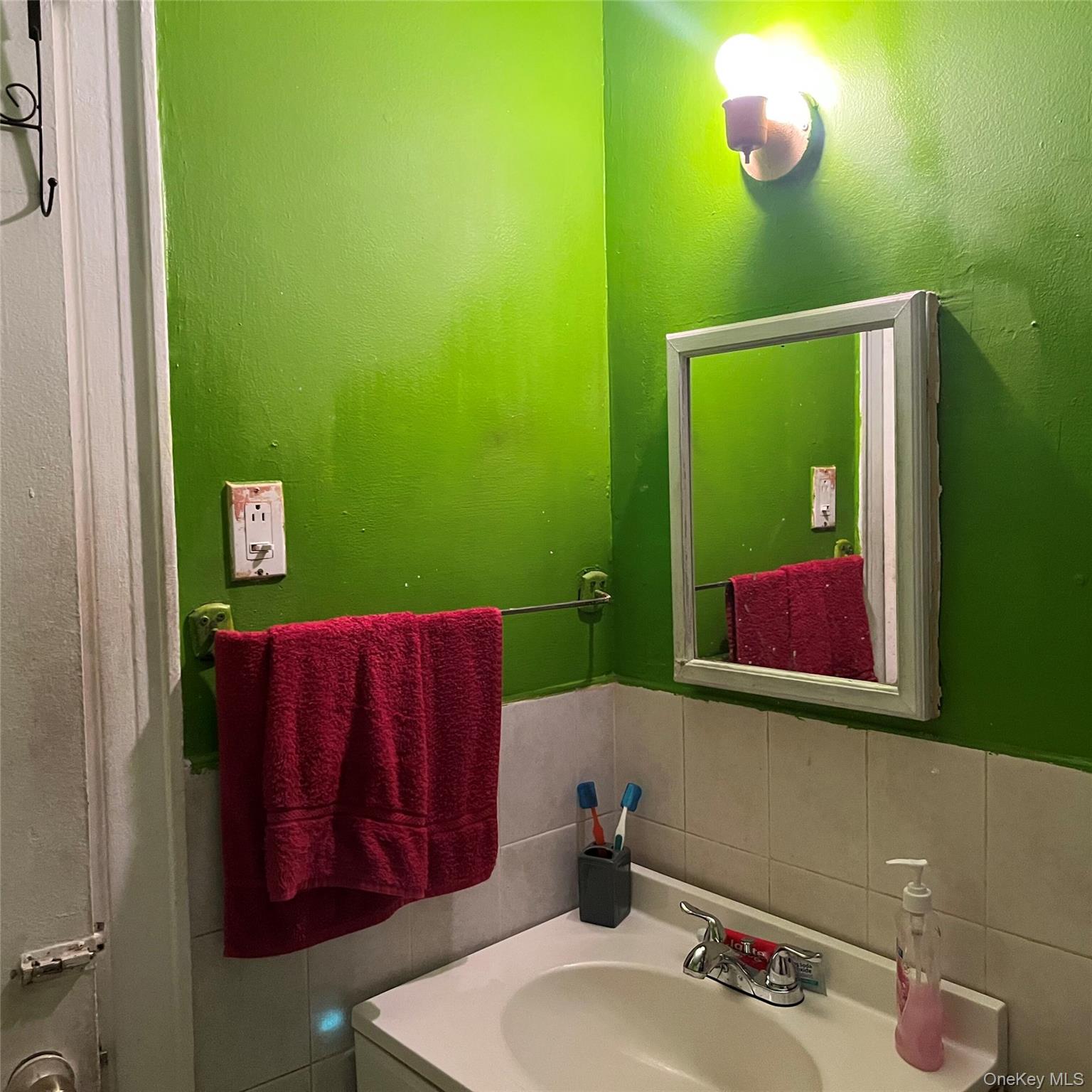 13401 Liberty Avenue Property Photo 24