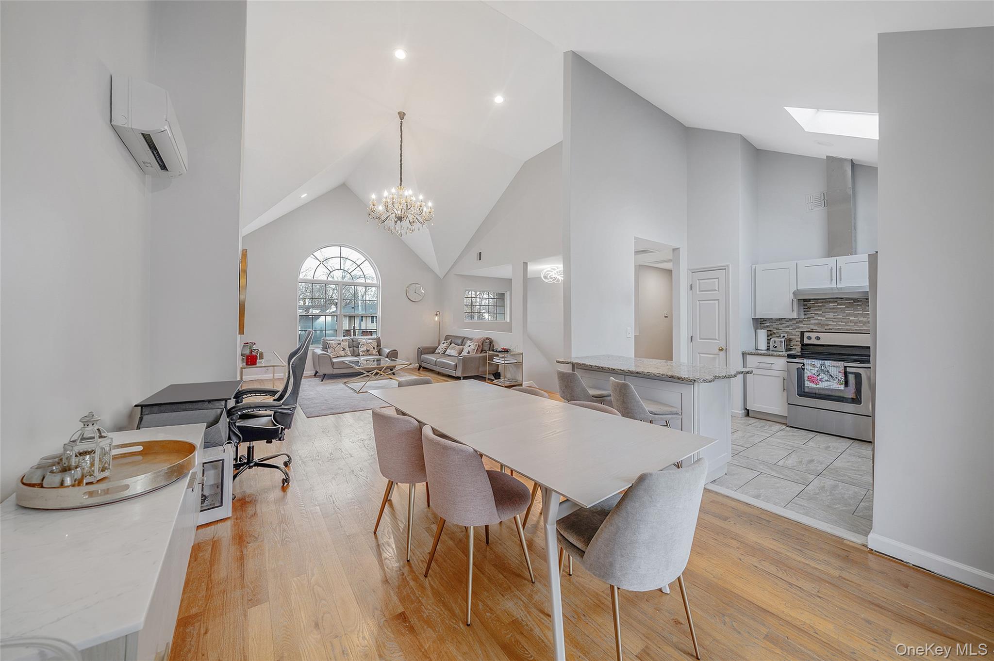 6 Denmark Court Property Photo 5
