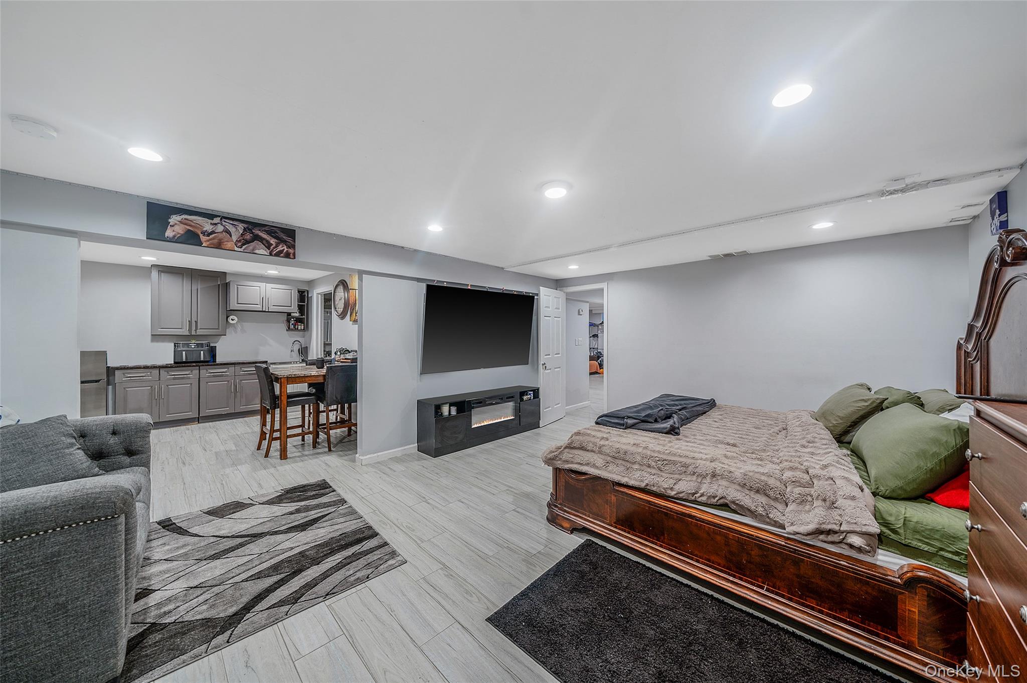 6 Denmark Court Property Photo 24