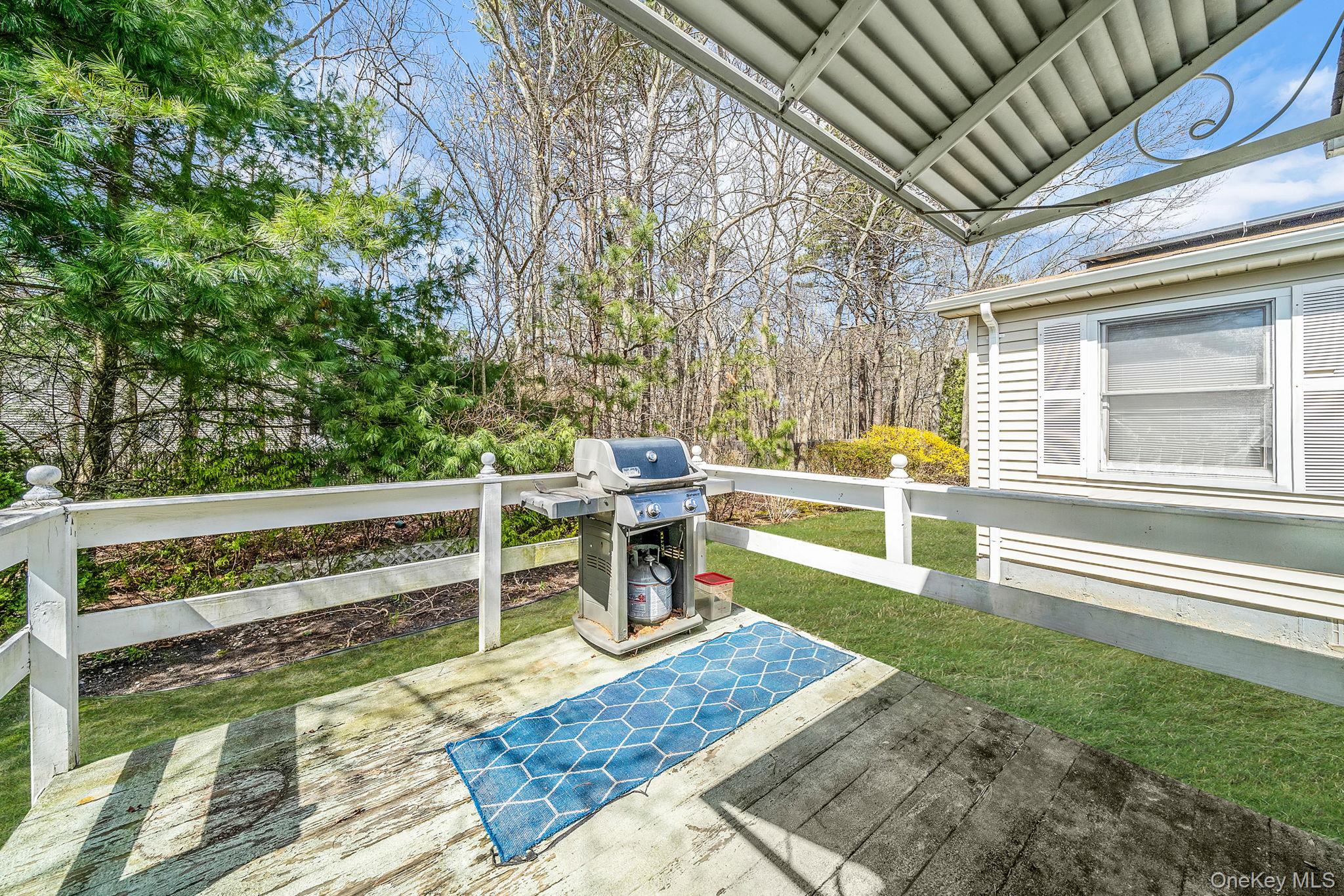 191 Village Circle Property Photo 7