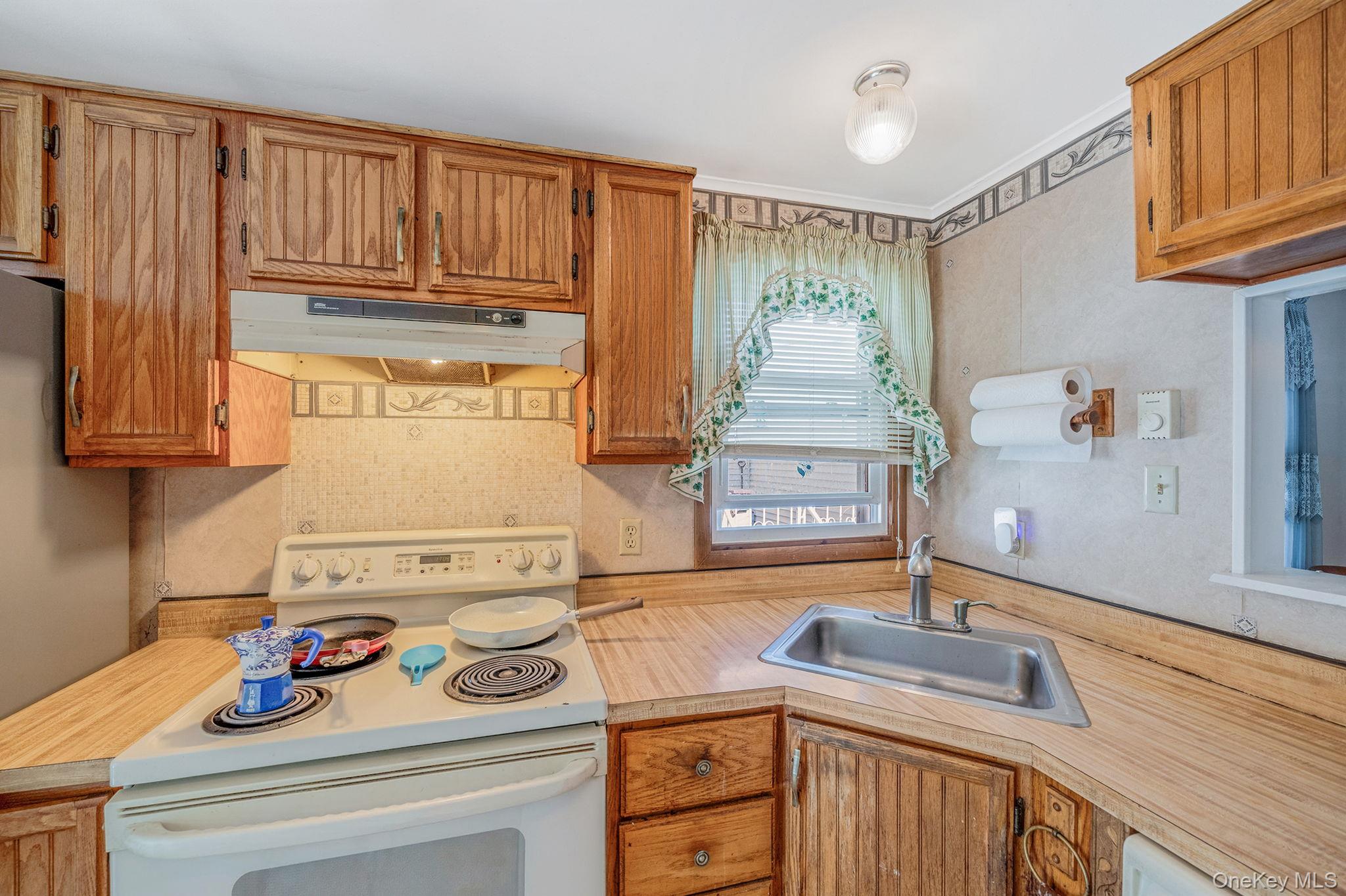 191 Village Circle Property Photo 17