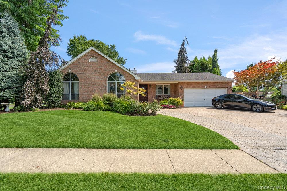 9 Defeo Court Property Photo 2