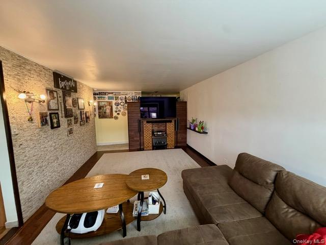 8610 151st Avenue 4c Property Photo 5