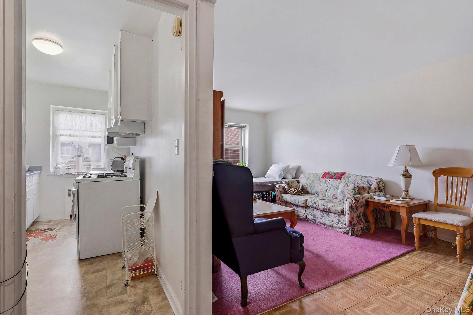 144-55 Melbourne Avenue 6j Property Photo 7