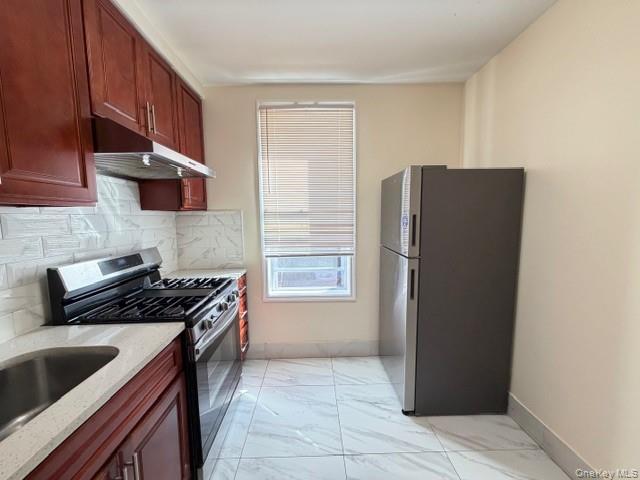 2896 Heath Avenue Property Photo 2