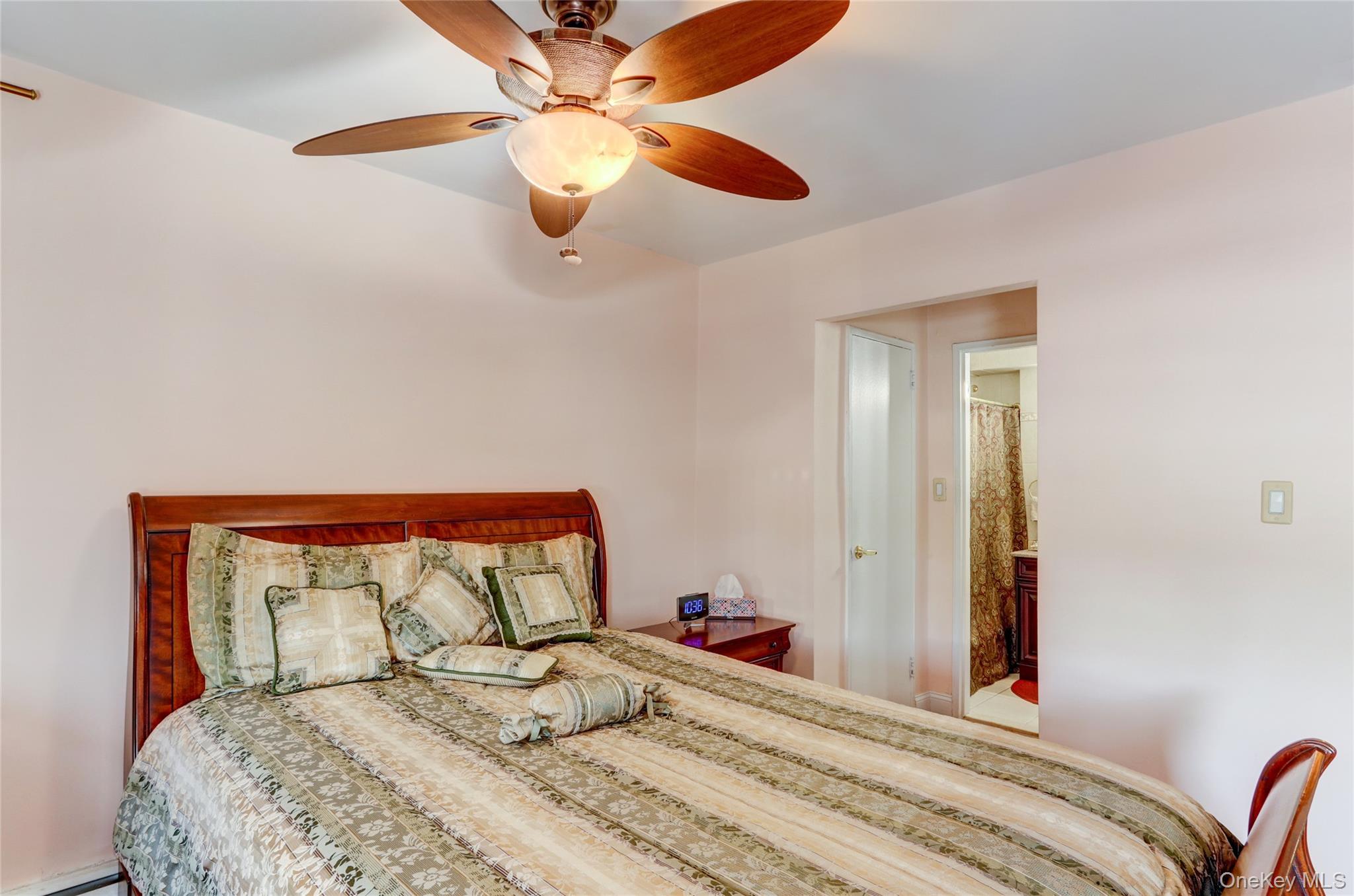 54-44 Little Neck Parkway 2a Property Photo 16