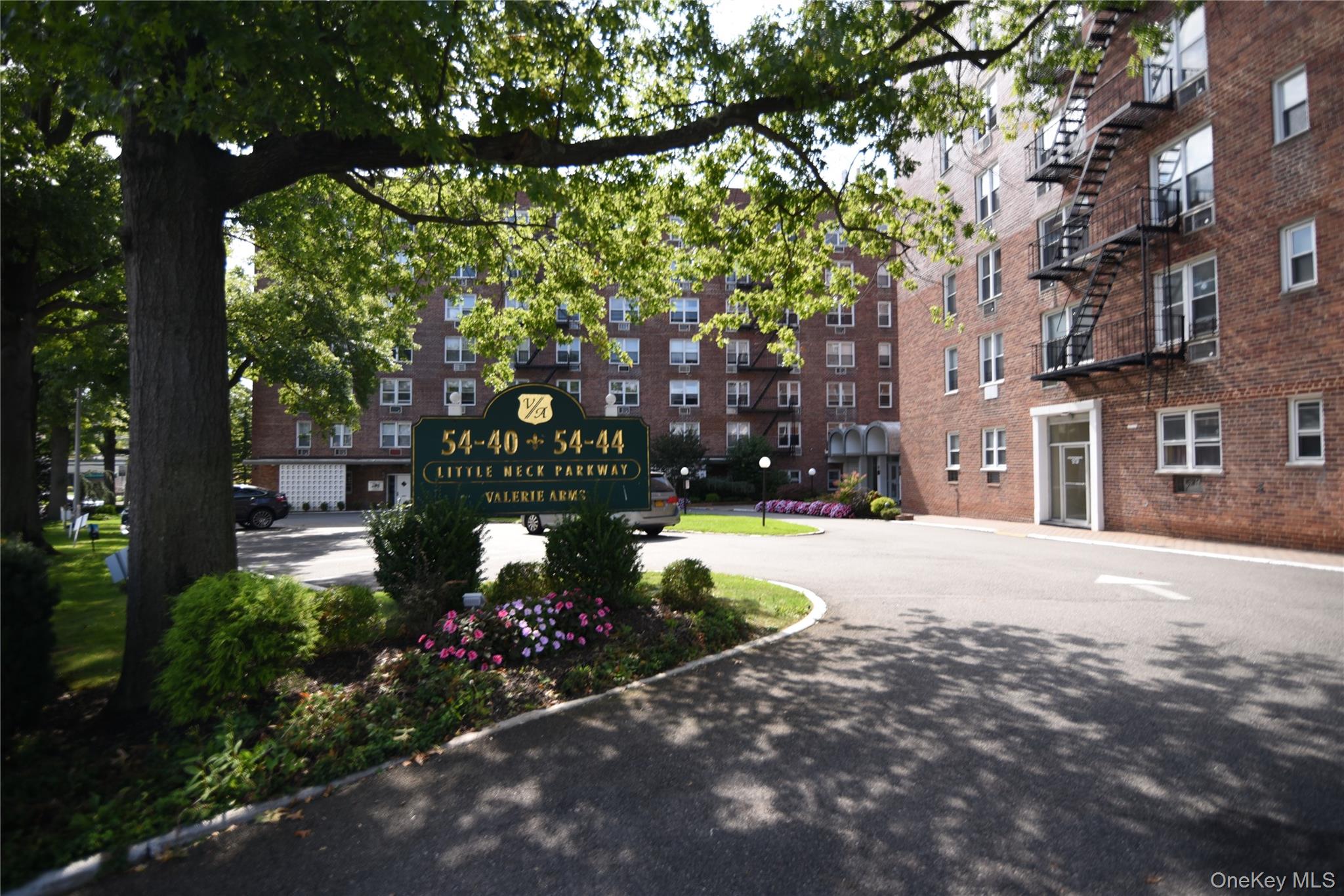 54-44 Little Neck Parkway 2a Property Photo 25