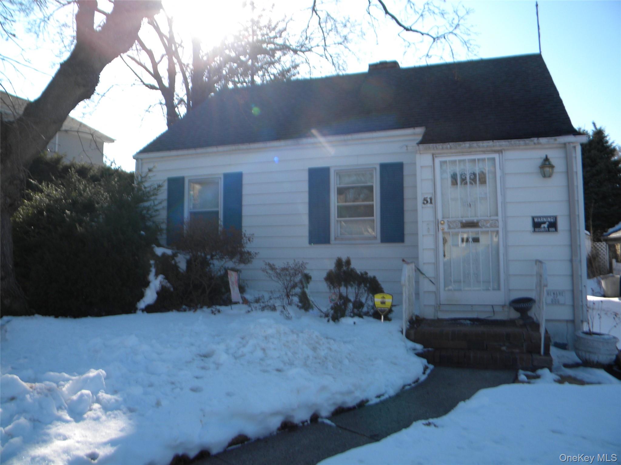 51 Clyde Street Property Photo 1
