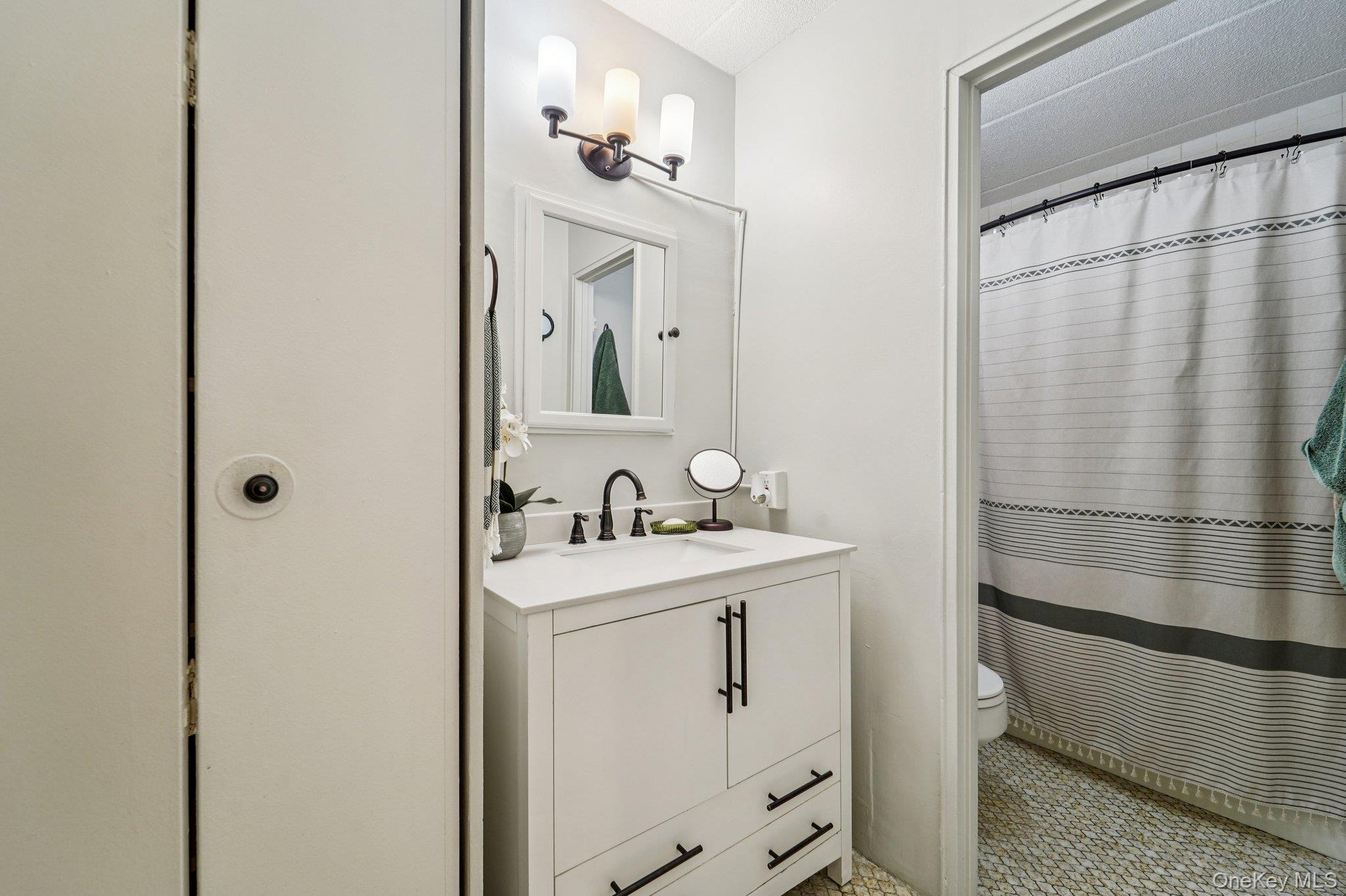 1085 Warburton Avenue 316 Property Photo 19