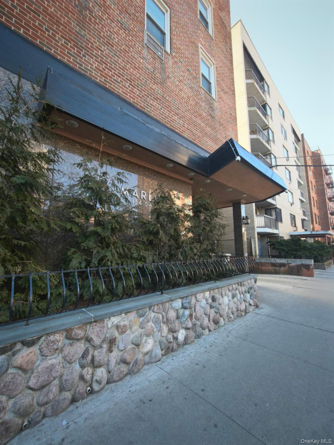 134-54 Maple Avenue 2w Property Photo 22