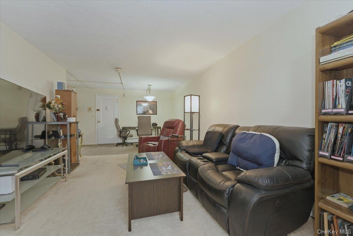 222 Smith Street 2e Property Photo 4
