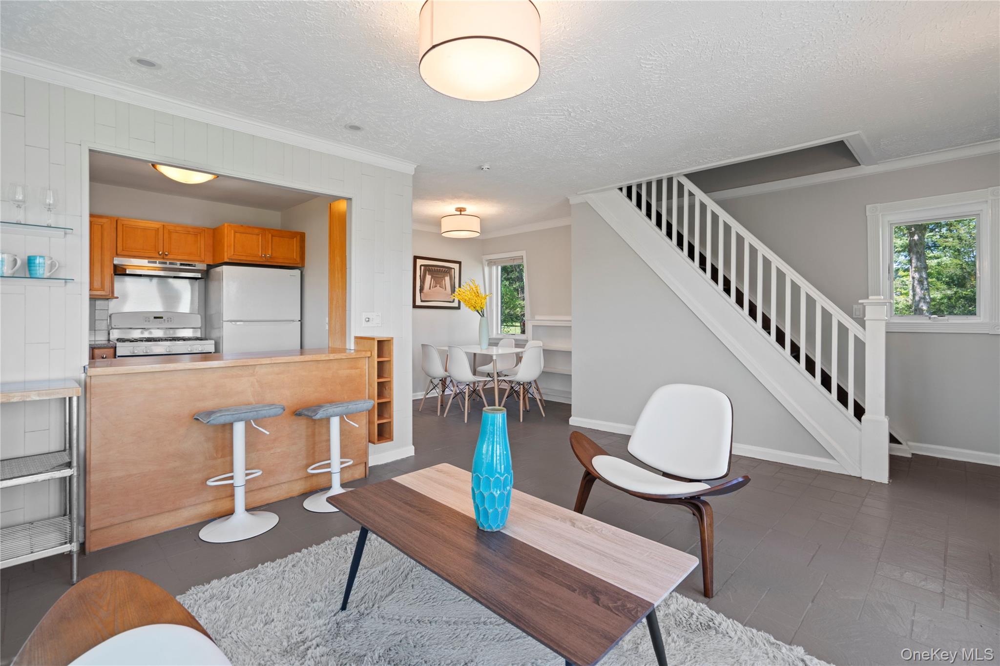 55 West End Avenue Property Photo 6