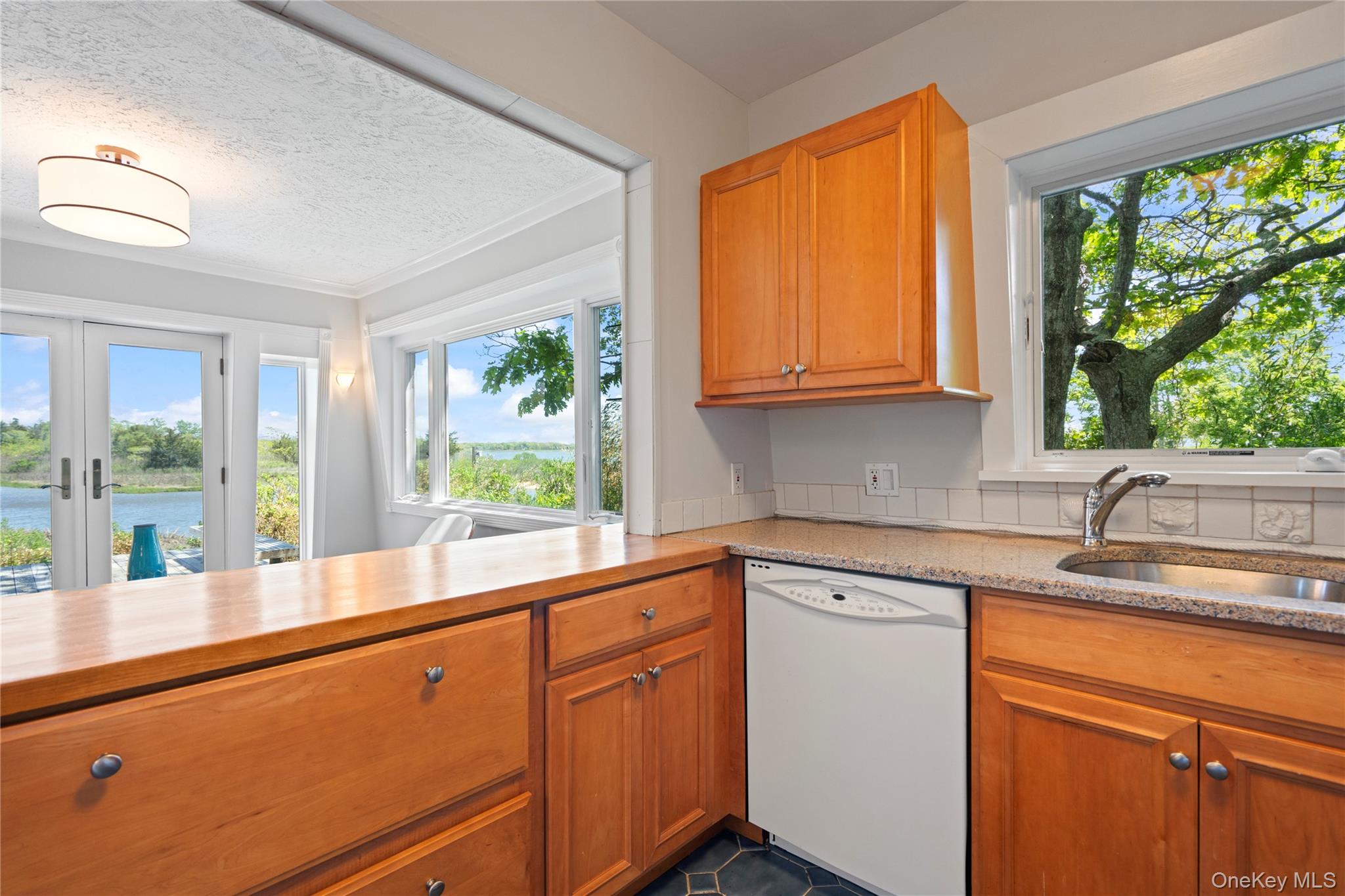 55 West End Avenue Property Photo 10