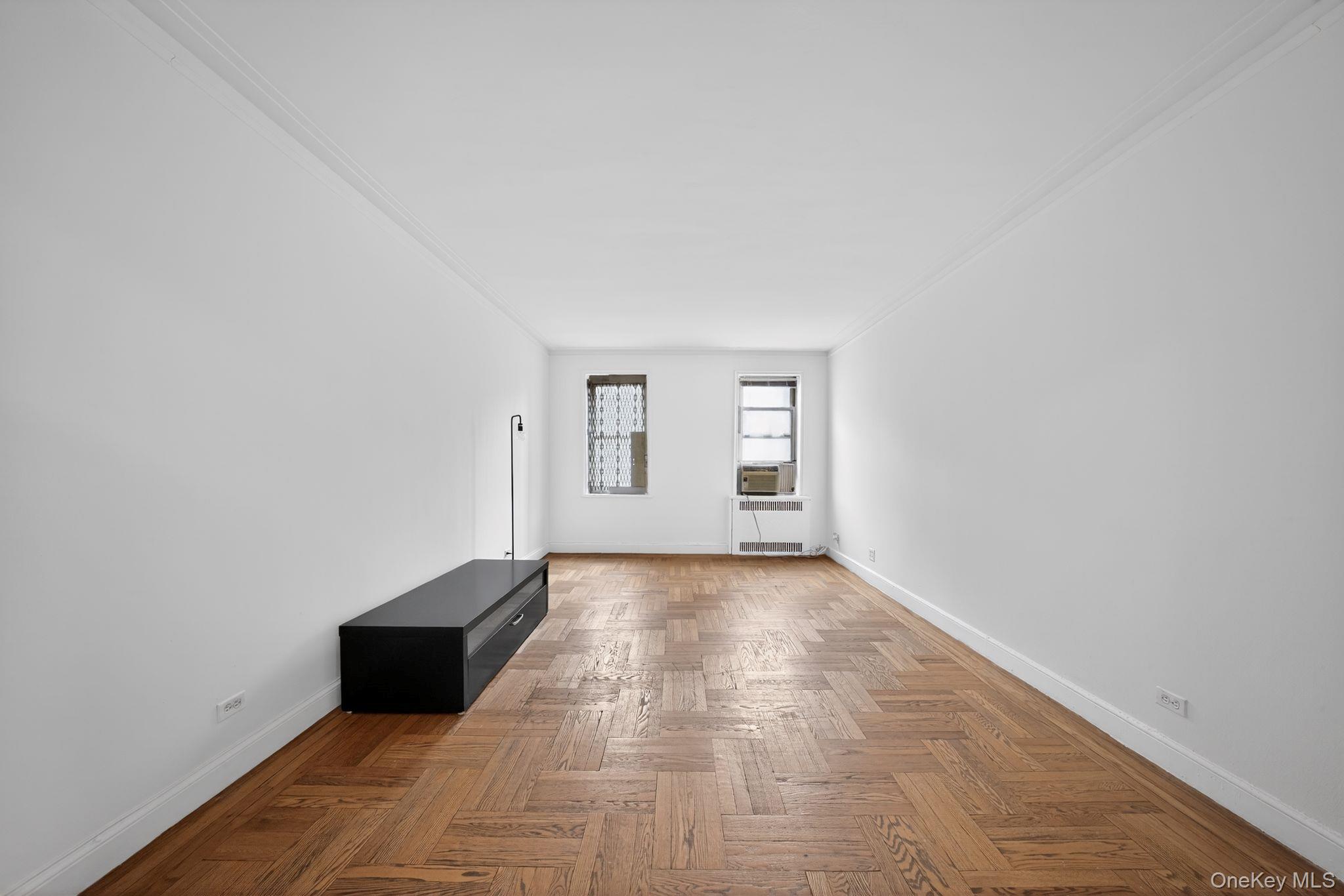 2190 Boston Road 4e Property Photo 2